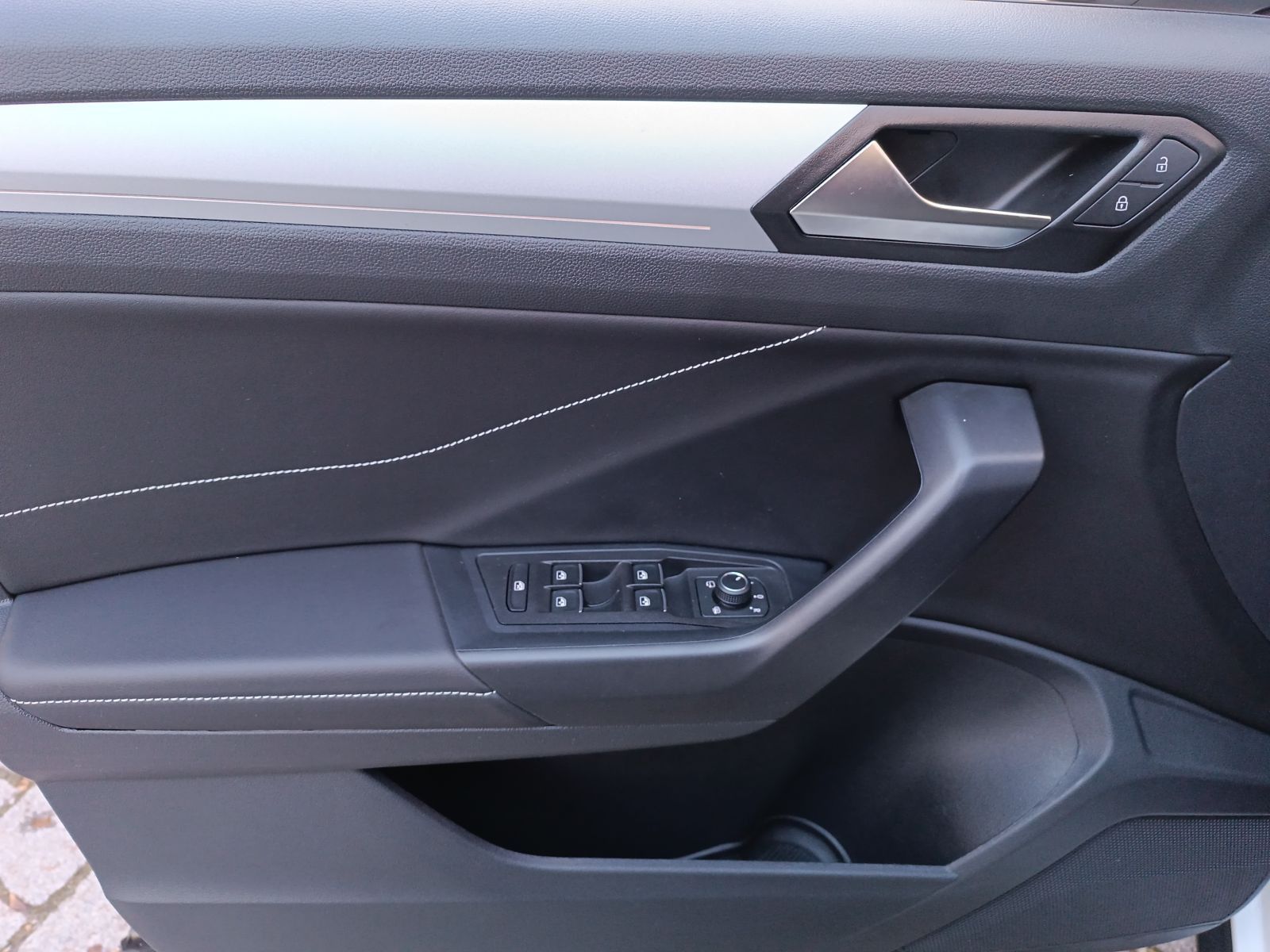 Volkswagen T-Roc - Bild 8