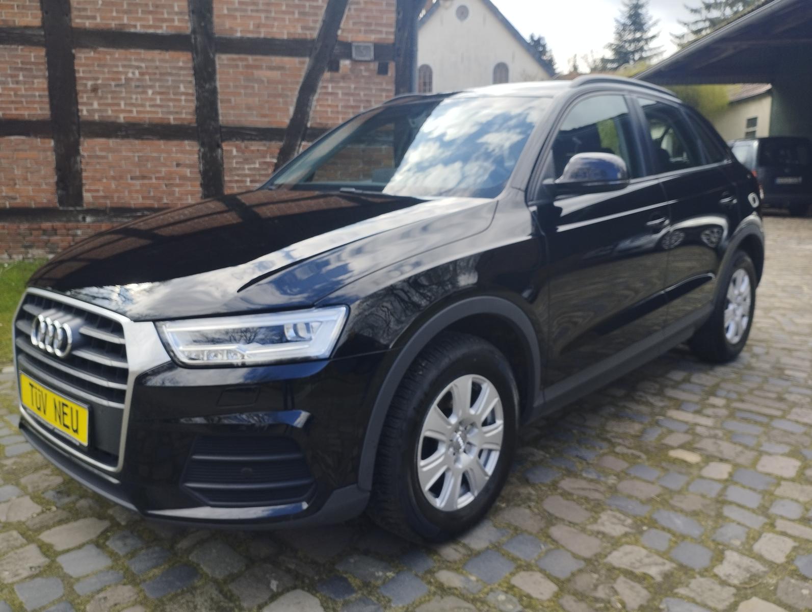 Audi Q3 AHK, LED, PDC,SITZHZG,TÜV neu,*sehr gepflegt*