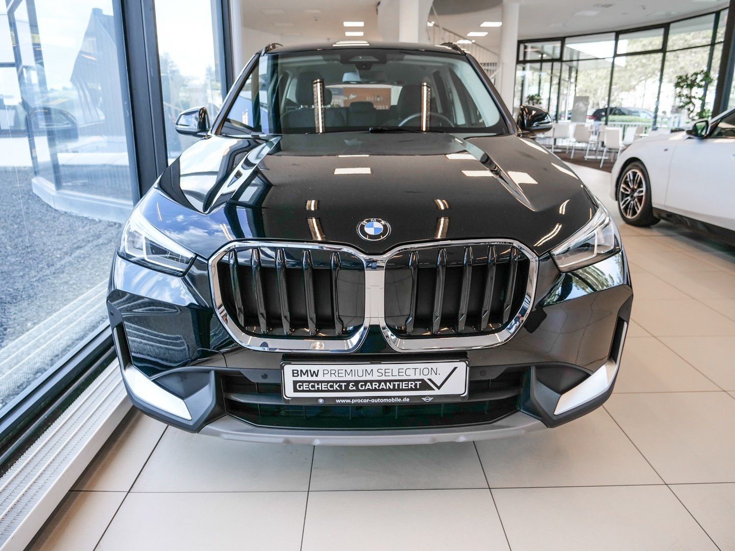 BMW X1 sDrive18d Aut Nav LED Parkass PDC RFK Shz foto 3