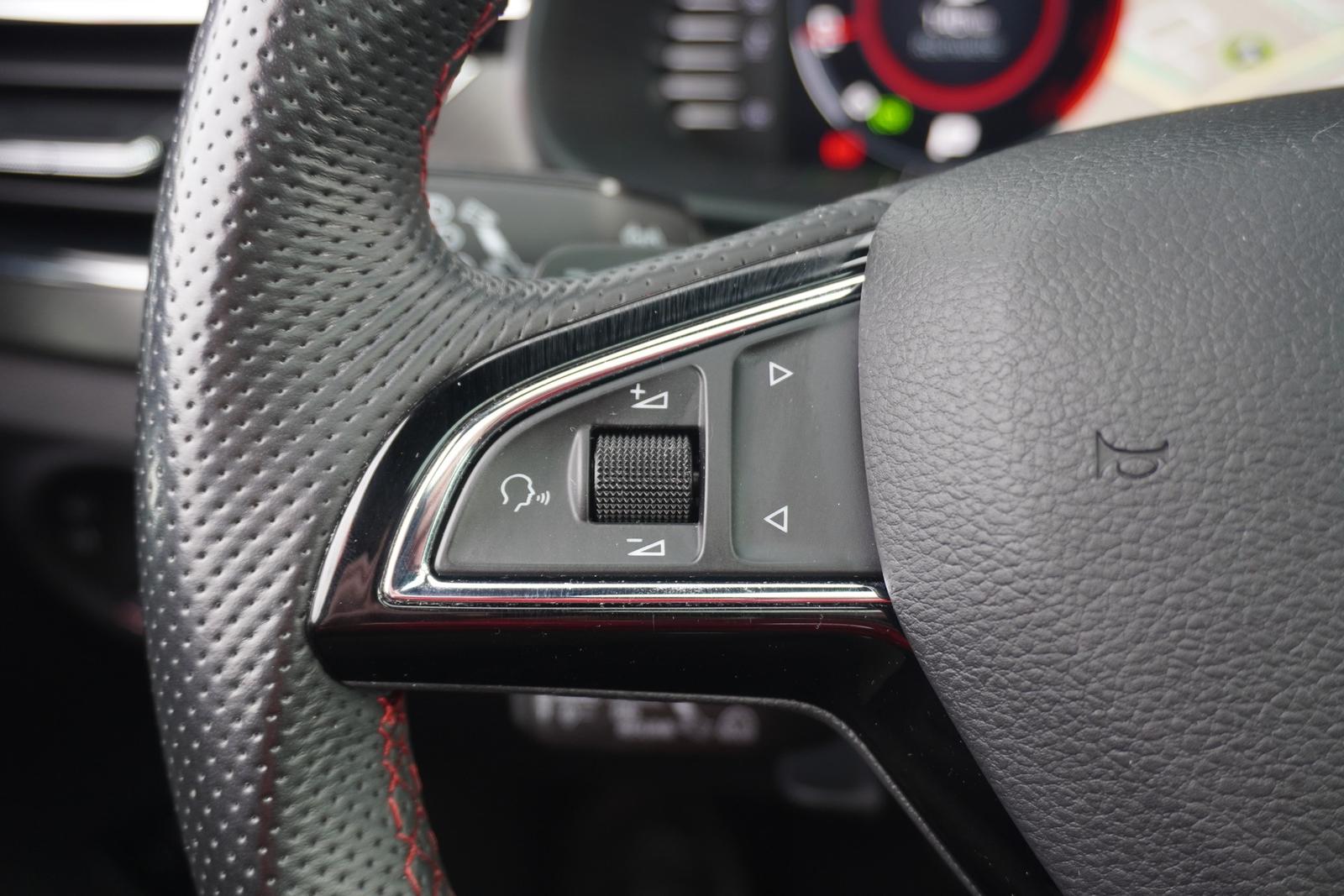 Skoda Kamiq 1.0 TSI DSG Monte Carlo LED Navi Panorama