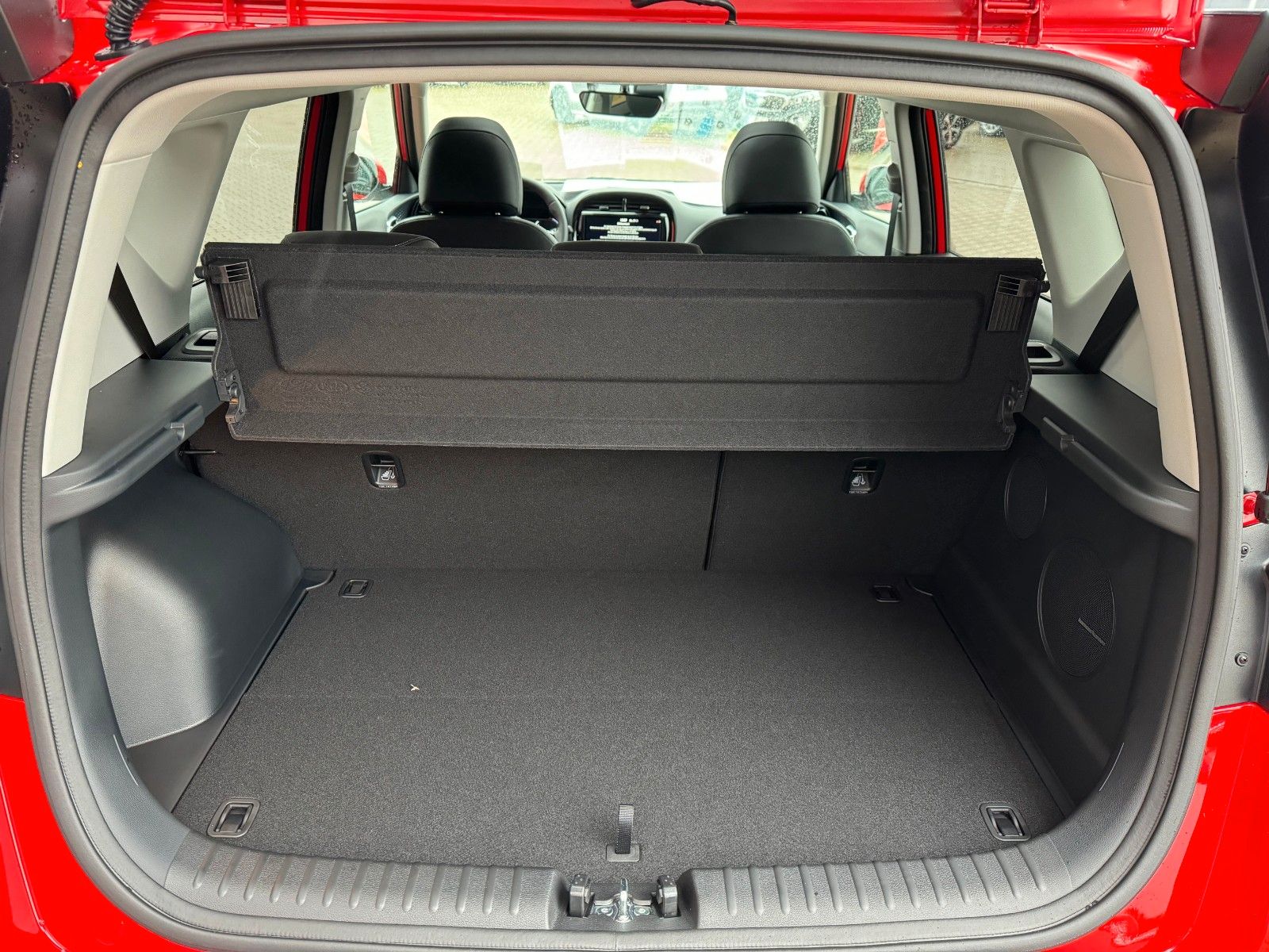 Fahrzeugabbildung Kia E-SOUL INSPIRATION WP SUV LED GD