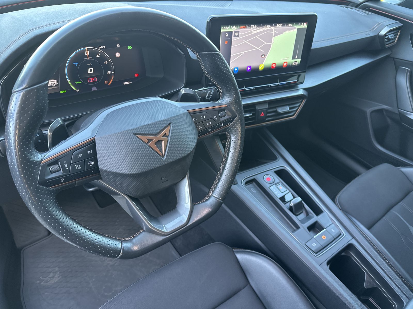Fahrzeugabbildung CUPRA Formentor 1.4 TSI DSG e-Hybrid NAV+LED+ACC+KAM