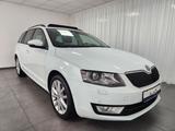Skoda Octavia Combi STYLE 2.0TDI DSG Sthz CarPlay Pano - Skoda Octavia: TDI Dsg