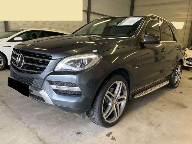 Mercedes-Benz ML 350 CDI AMG 4Matic *TOP Ausstattung*