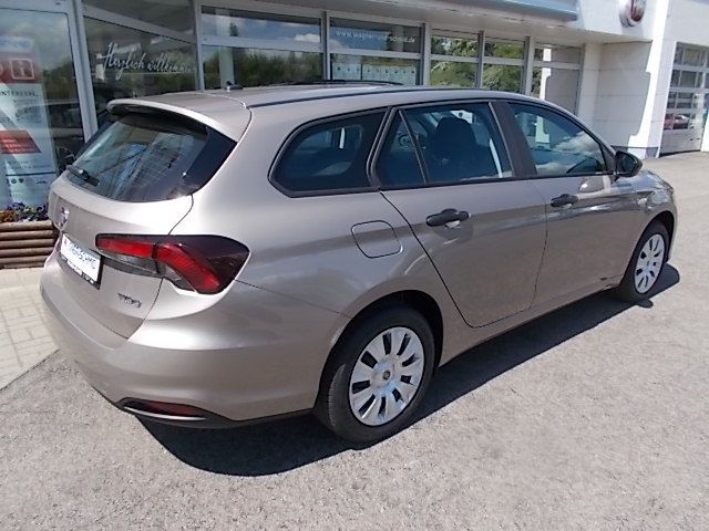 Fahrzeugabbildung Fiat Tipo Kombi Easy 1.0