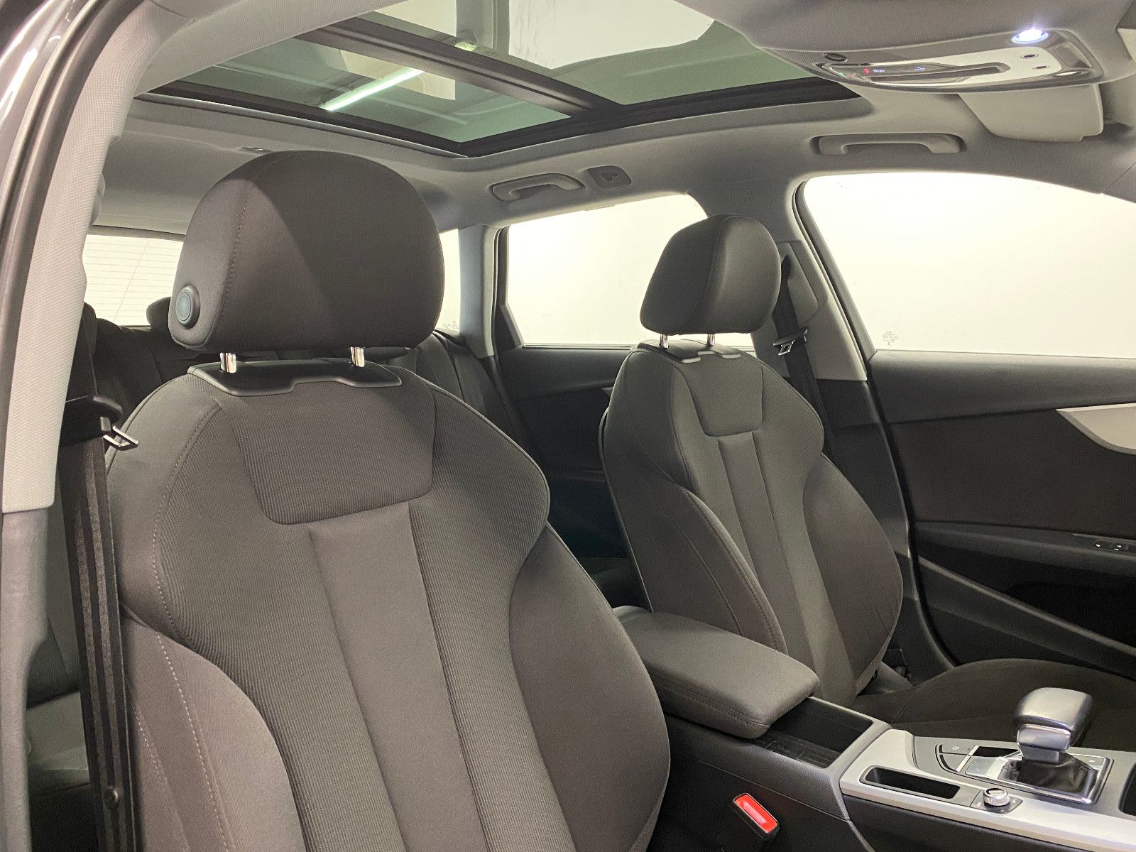 Audi A4 - Bild 11