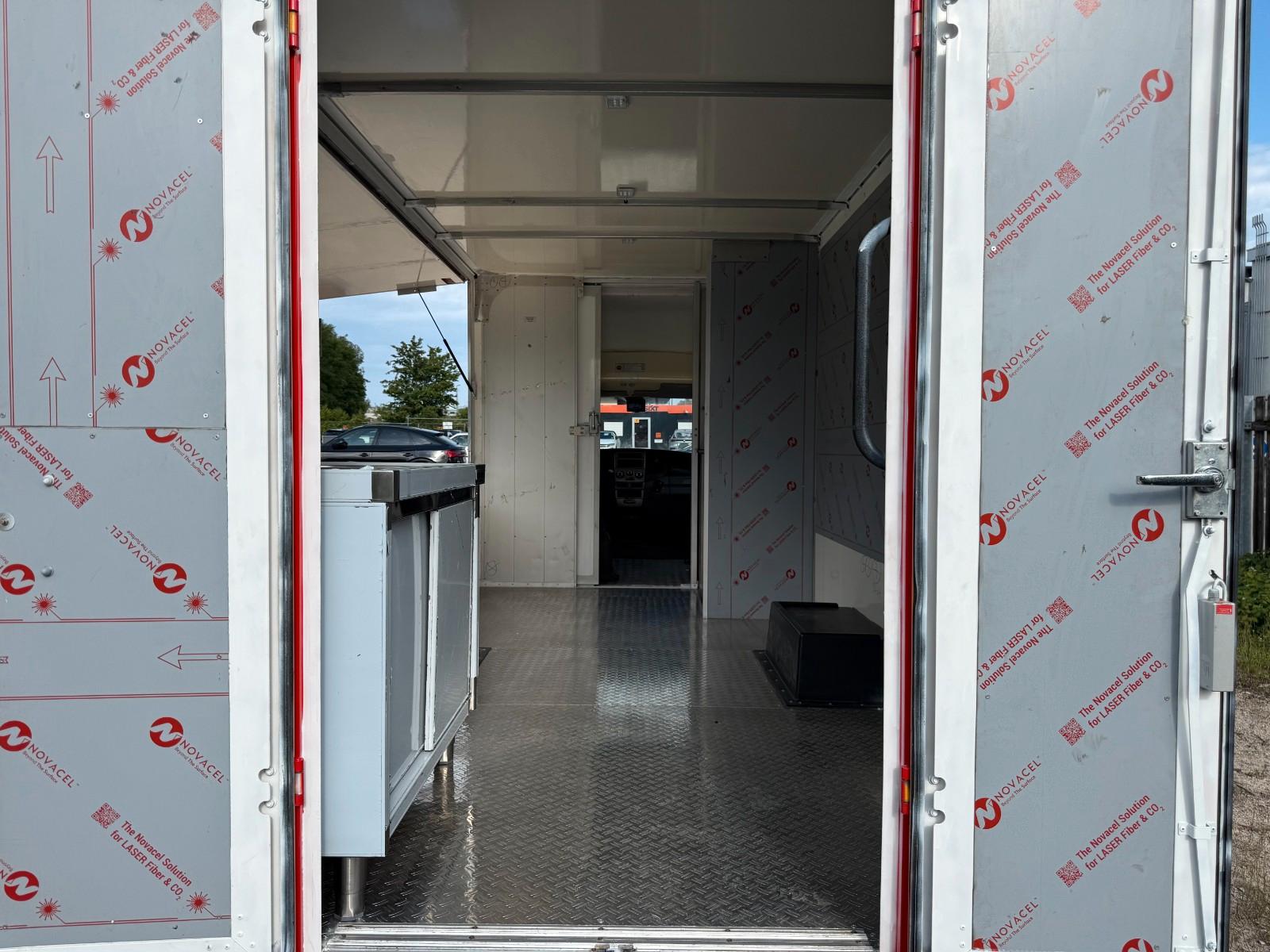 Iveco Han Foodtruck & Imbisswagen & Verkaufswagen