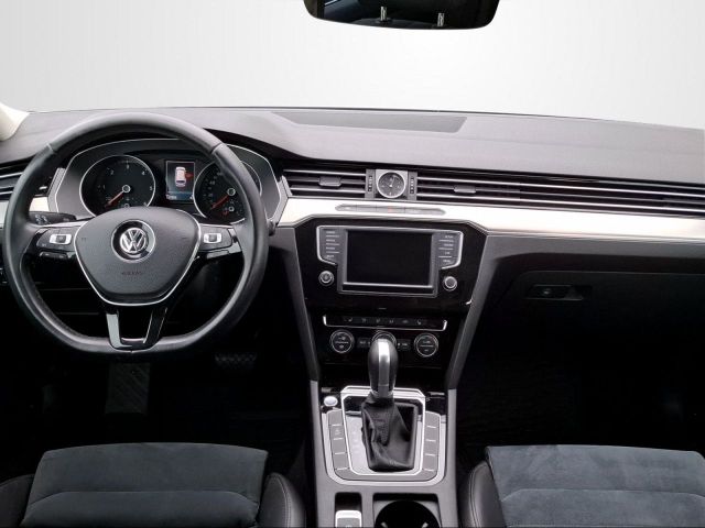 PASSAT VARIANT 2.0 TDI DSG HIGHLINE ACC+LED+SHZ