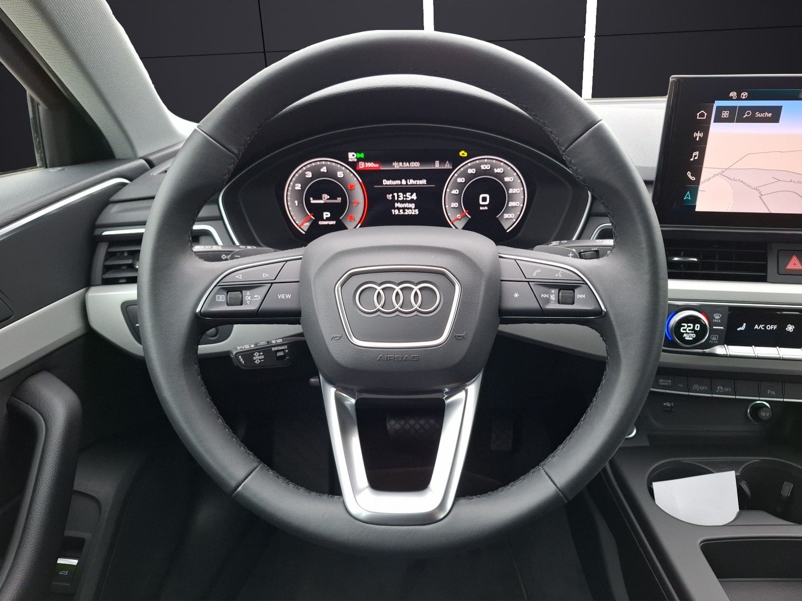 Fahrzeugabbildung Audi A4 Avant 40 TFSI S-tronic S-line LED AVC Navi