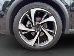 Fahrzeugabbildung DS Automobiles DS 7 BlueHDI 130 Aut. OPERA LEDER Panoramadach