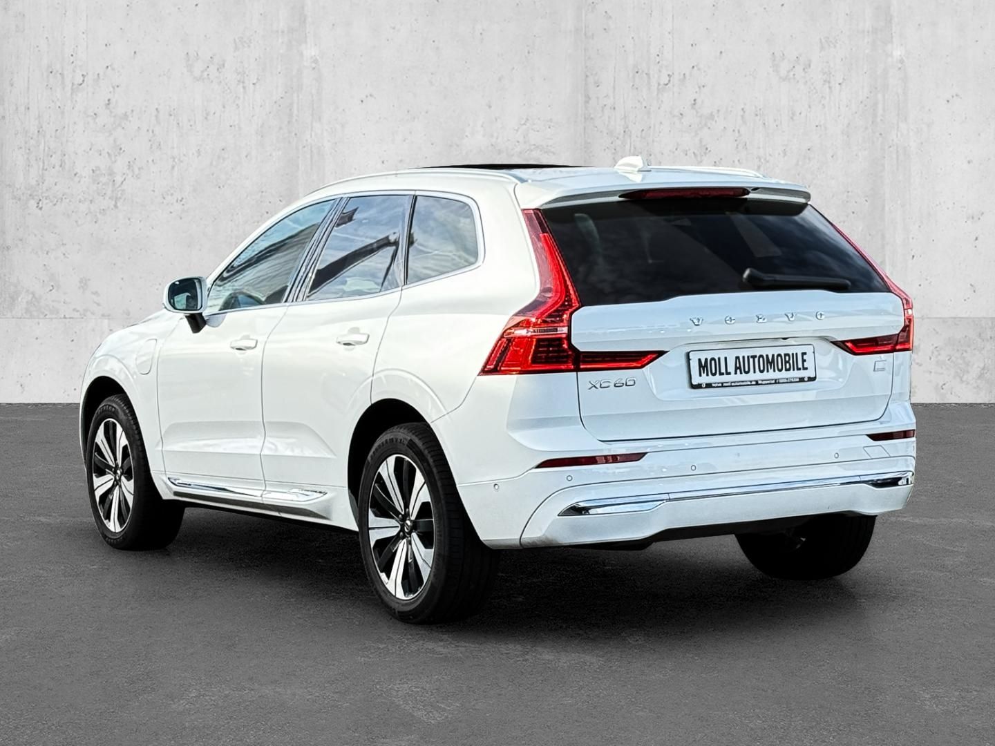Volvo XC60 Plus Bright Recharge Plug-In Hybrid AWD T6  imagem 2