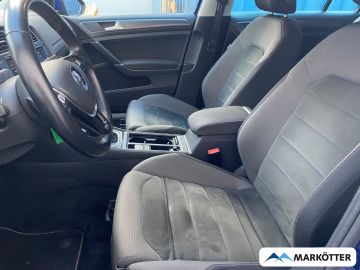 Volkswagen Golf - 10