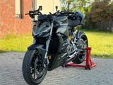 Ducati Streetfighter V2 mit Werksgarantie - Ducati Streetfighter V2 S