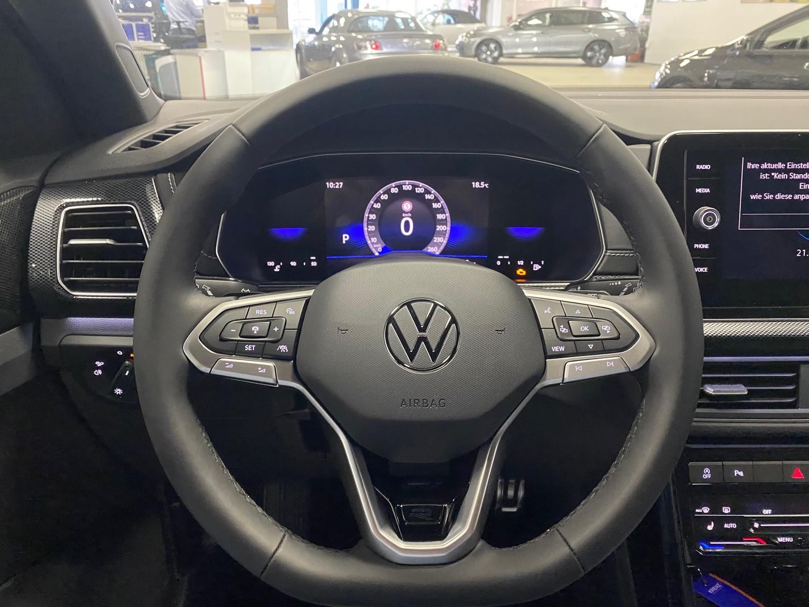 Fahrzeugabbildung Volkswagen T-Cross 1.0 TSI DSG R-Line BLACKSTYLE+MATRIX+AHK