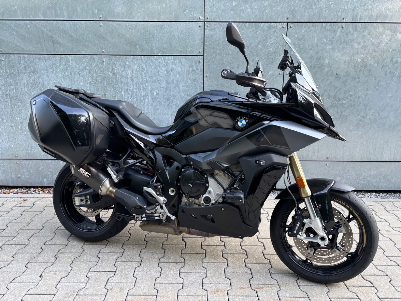 Fahrzeugabbildung BMW S 1000 XR Triple Black Koffer SC-Project