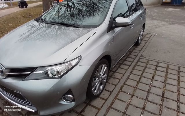 Toyota Auris Edition