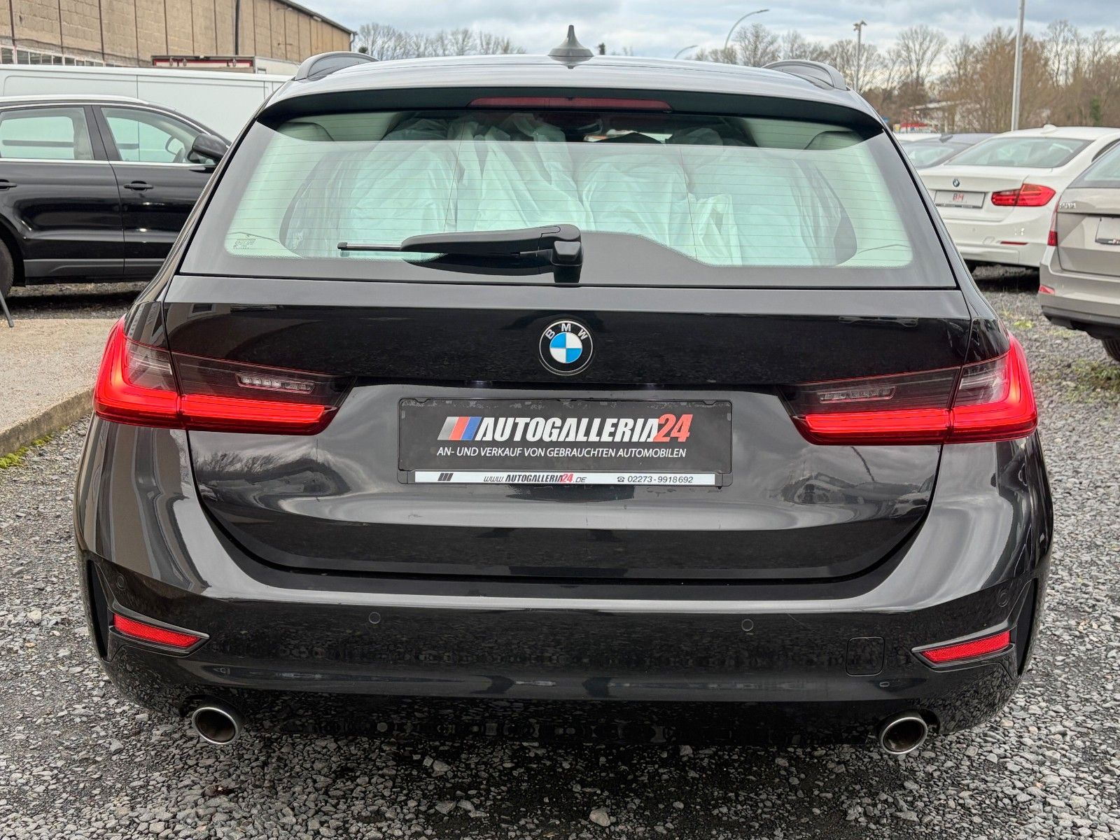 Fahrzeugabbildung BMW 318d Tour. Aut. Navi Alarm Aktiv Tempomat SPORTL