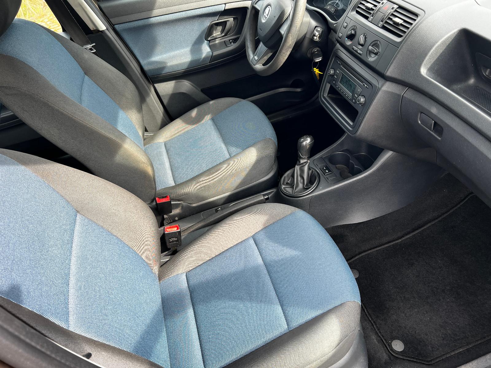 Skoda Roomster 2015 — фото 9
