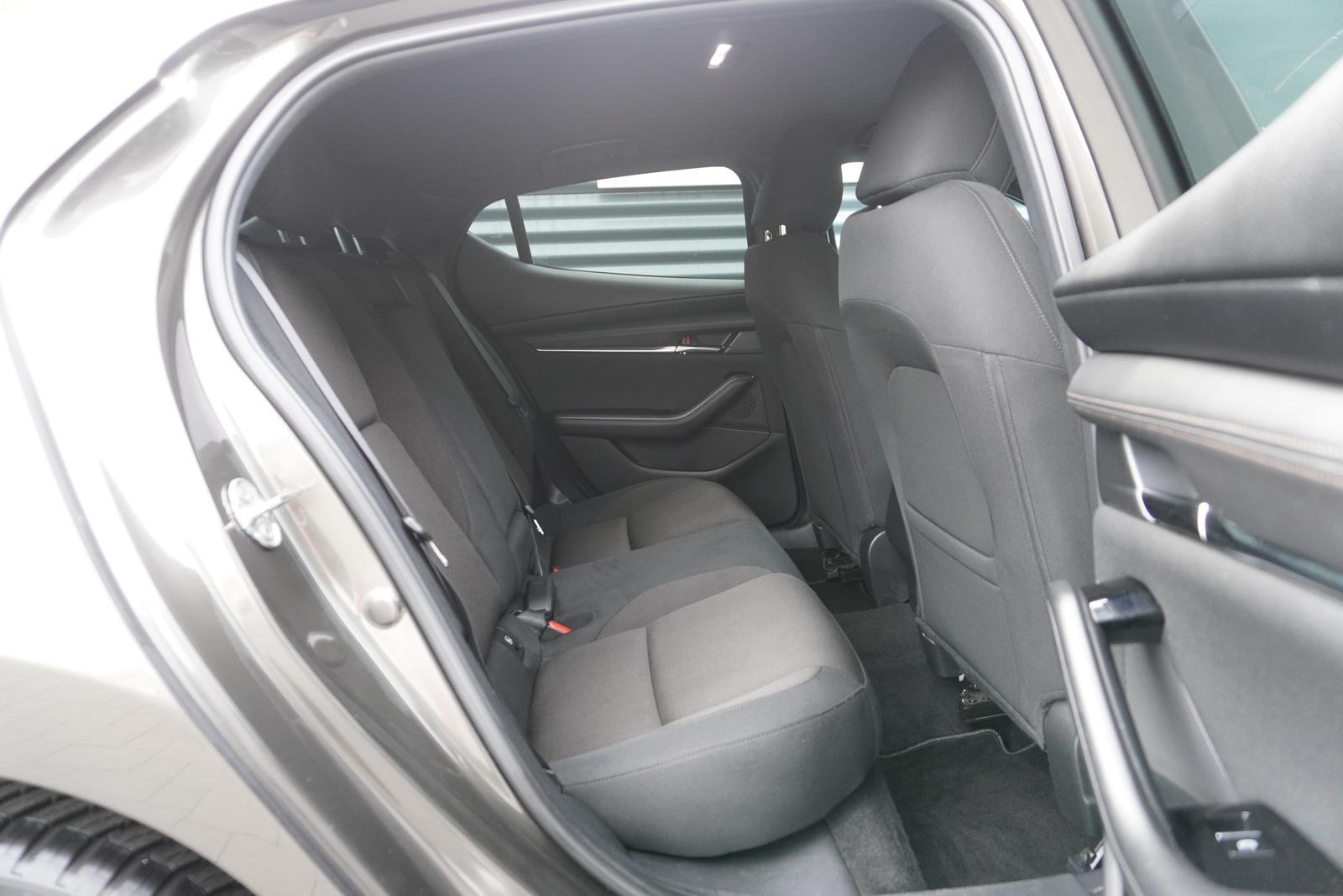 Mazda 3 AUTOMATIK|KAMERA|TEMPOMAT|HEAD-UP|APPLE|NAVI