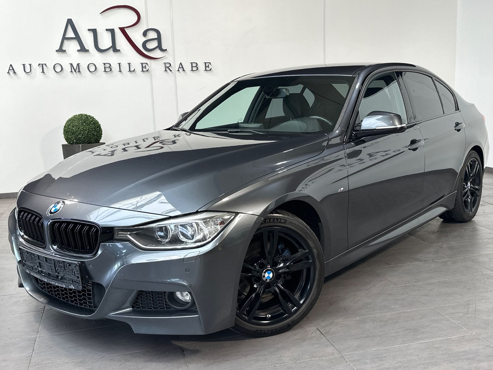 Fahrzeugabbildung BMW 320d Limousine M-Sport Aut. NAV+XENON+SHZ+PDC