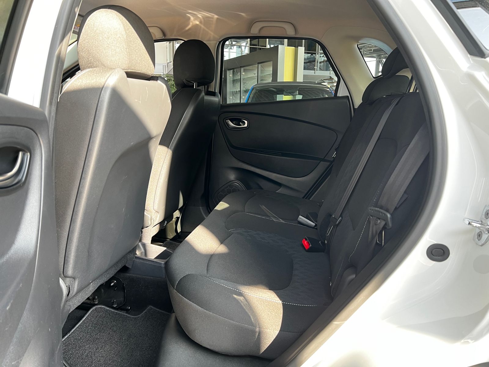 Fahrzeugabbildung Renault Captur Limited SHZ KLIMA ALU