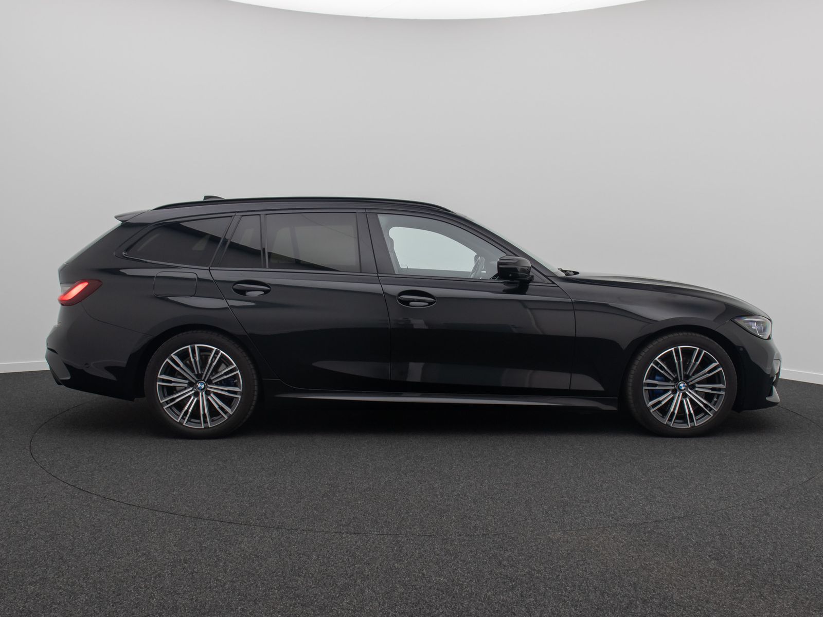 Fahrzeugabbildung BMW 320d xD M Sport DAB Laser Standhz 360°Individuai