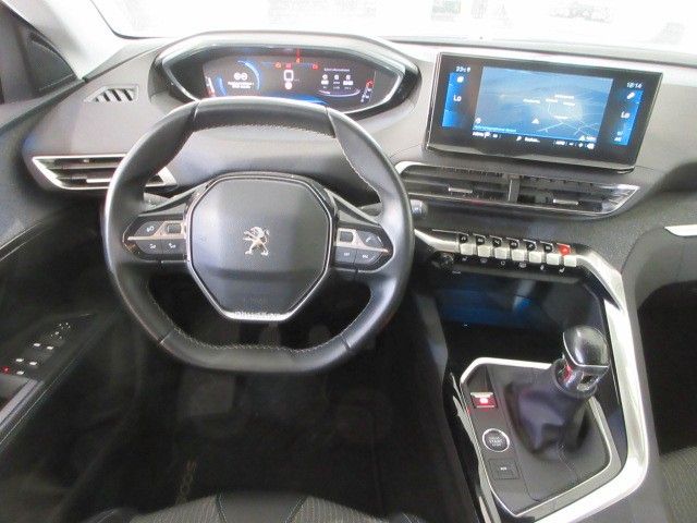 Fahrzeugabbildung Peugeot 5008 Allure Pack 1.2T NAVI/LED/SHZ/PDC/360°