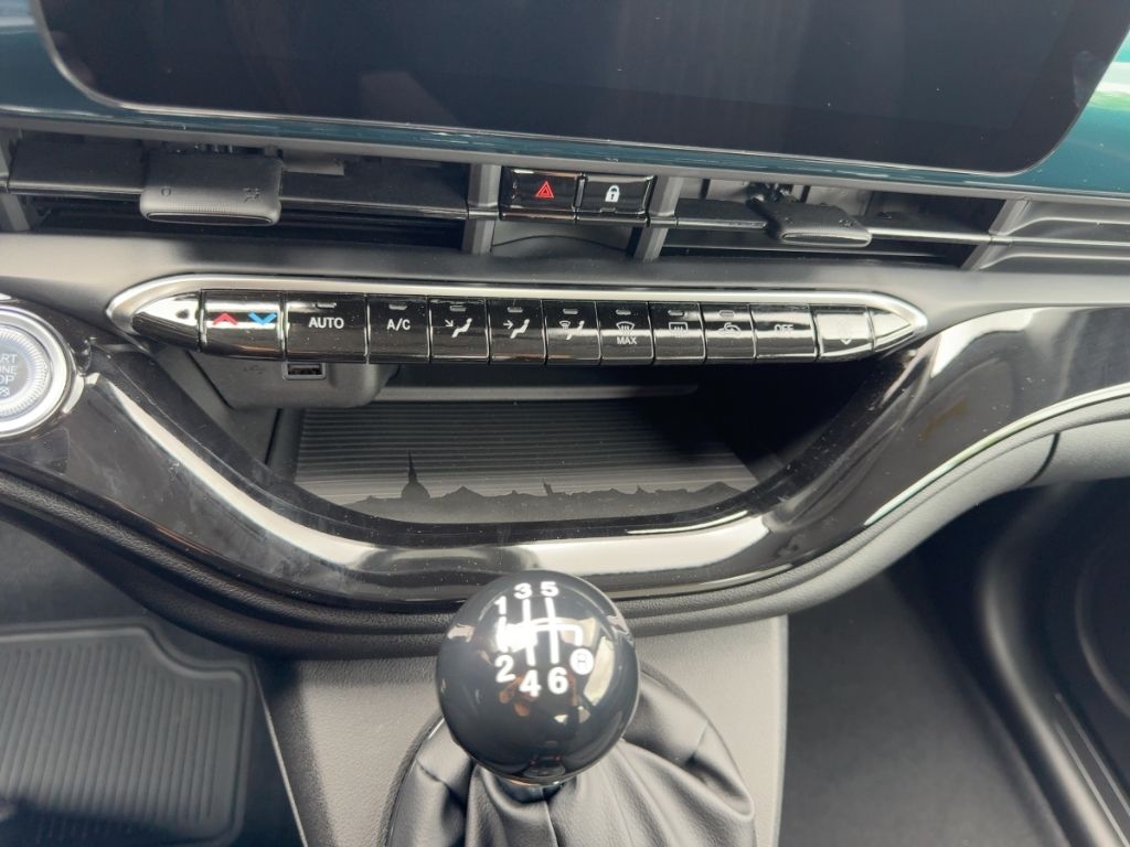 Fahrzeugabbildung Fiat 500 Hybrid Limousine ICON, K-Paket,Rückfahrkamer