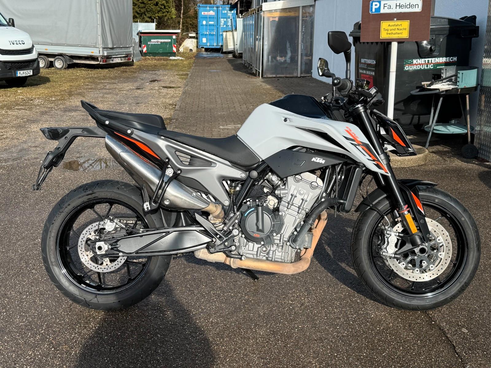 KTM 790 Duke tiefergelegt techpack