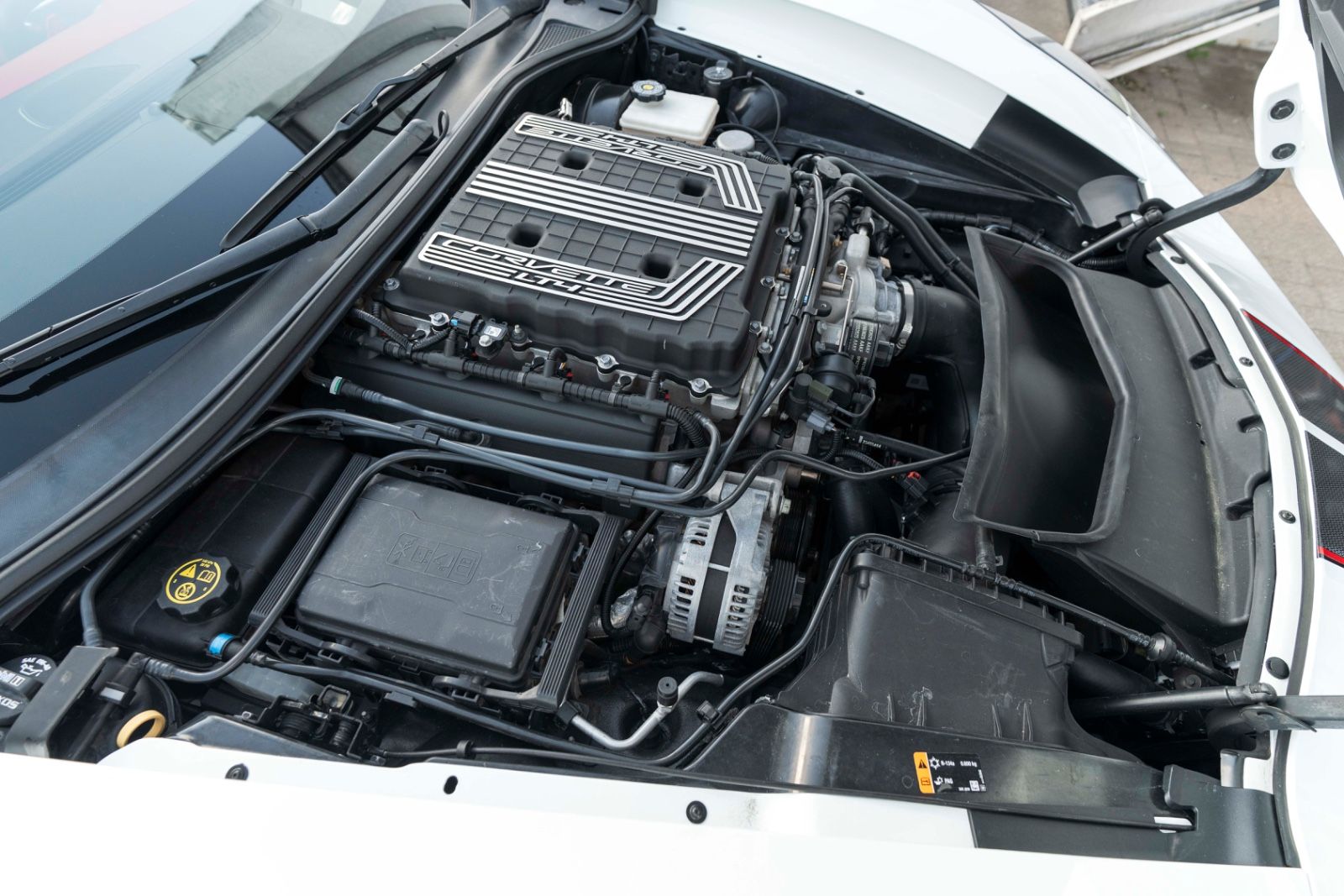 Fahrzeugabbildung Corvette Z06 CABRIOLET 6,2L 2LZ HUD BOSE KAM NAV