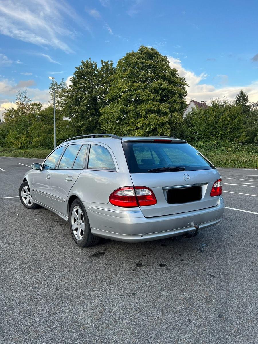 Mercedes-Benz E280 2004 — engine 177 HP (130kW)