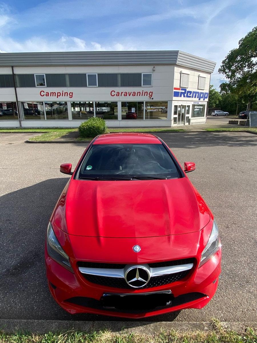 Mercedes-Benz CLA 200