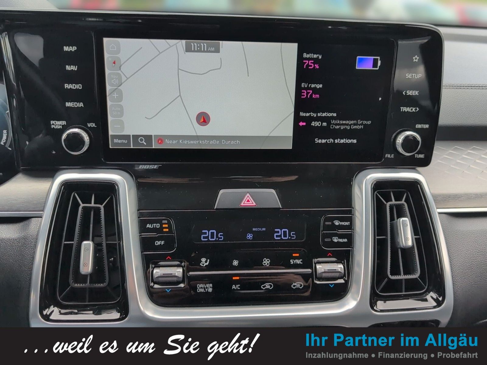 Fahrzeugabbildung Kia SORENTO PHEV 4WD PLATINUM PANO+BOSE+NAV+360+LED+