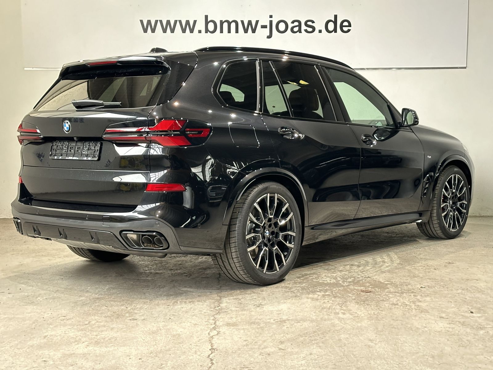 Fahrzeugabbildung BMW X5 xDrive40i harman kardon, Massagefunktion vorn