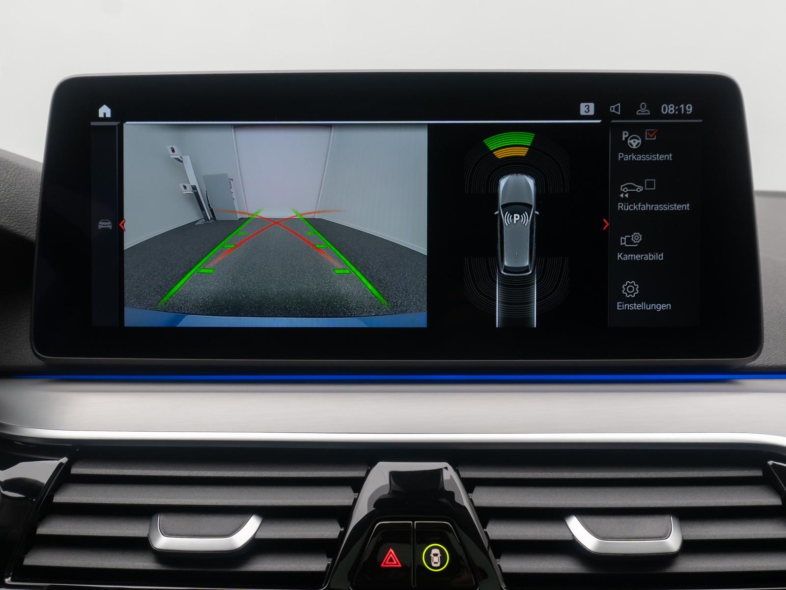 BMW 520d xD DAB HUD Kamera Alarm Panoram Leder Sport
