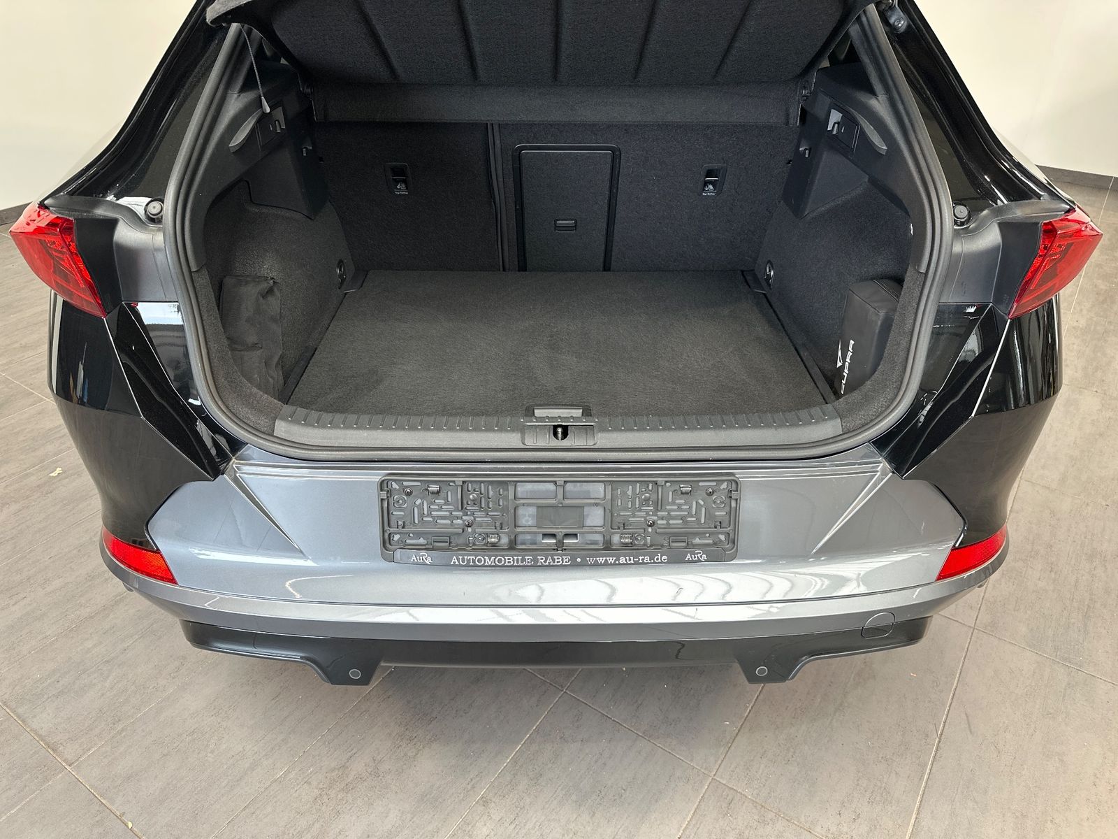 Fahrzeugabbildung CUPRA Formentor 4Drive NAV+LED+AHK+ACC+KAM+PANO+19ZOLL