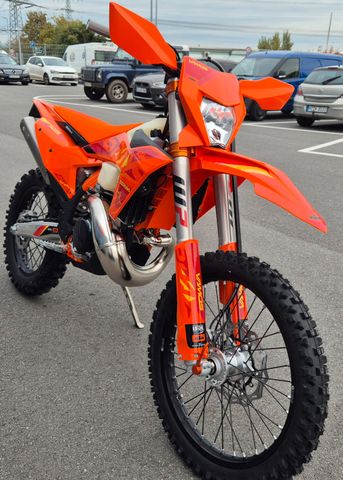 KTM 300 EXC Six Days 2025