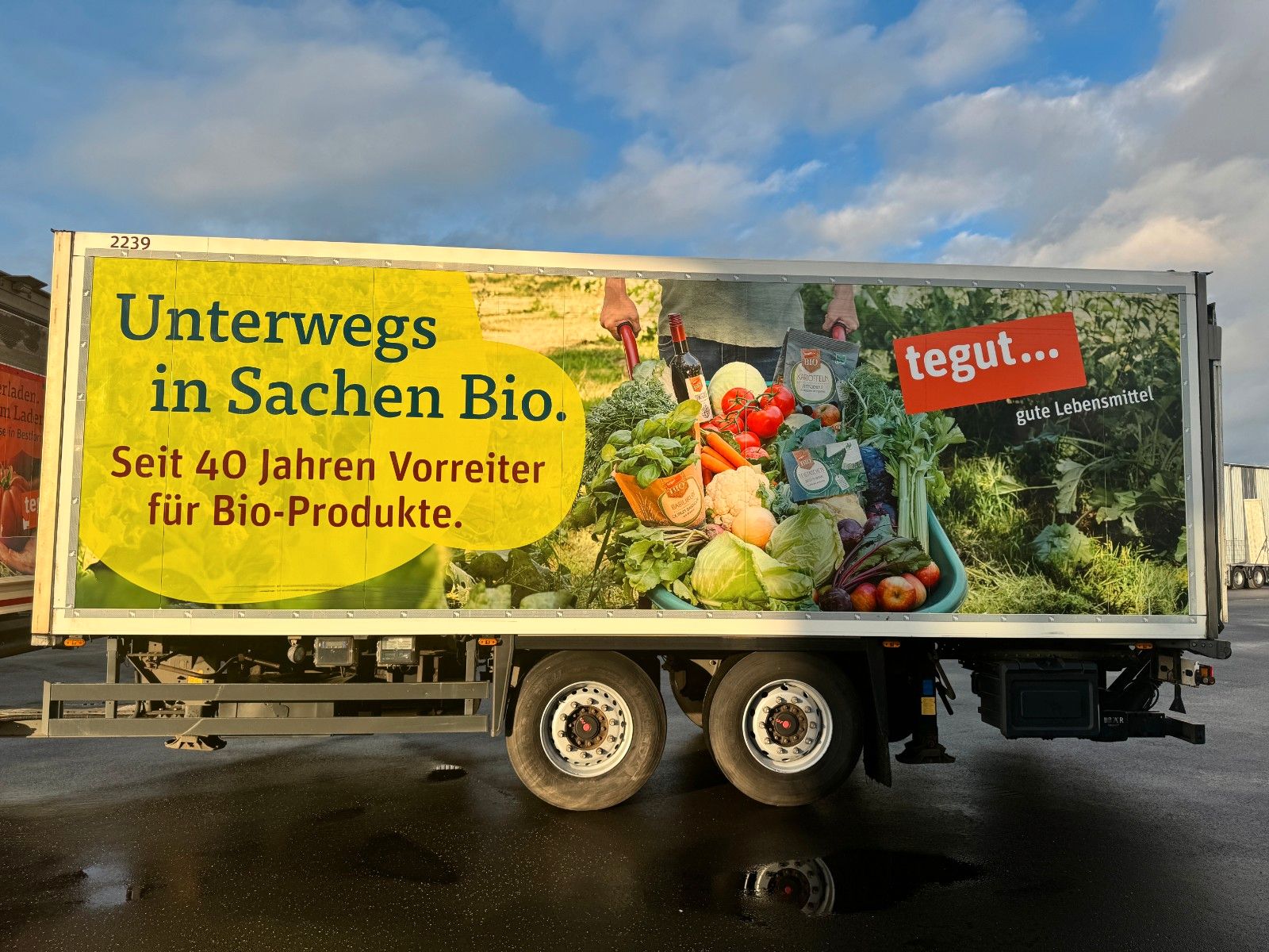 Fahrzeugabbildung Schmitz Cargobull Carrier Supra 950U LBW 2.000kg Durchlade SAF