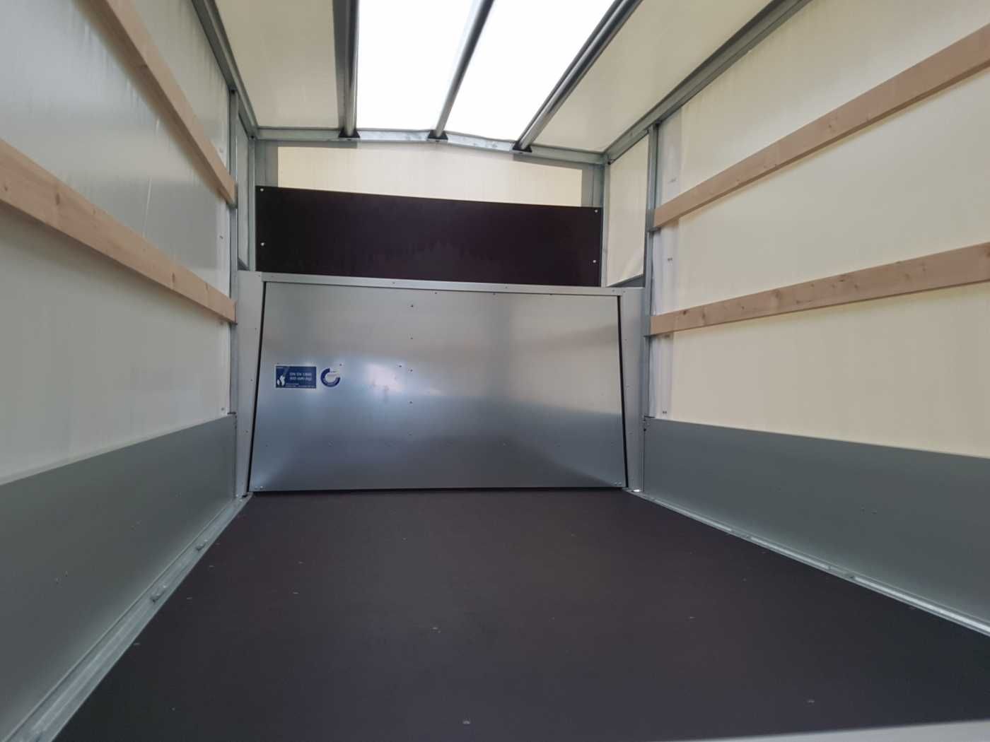 Fahrzeugabbildung Iveco Daily 50C16 H 3.0 A8D Pritsche Plane