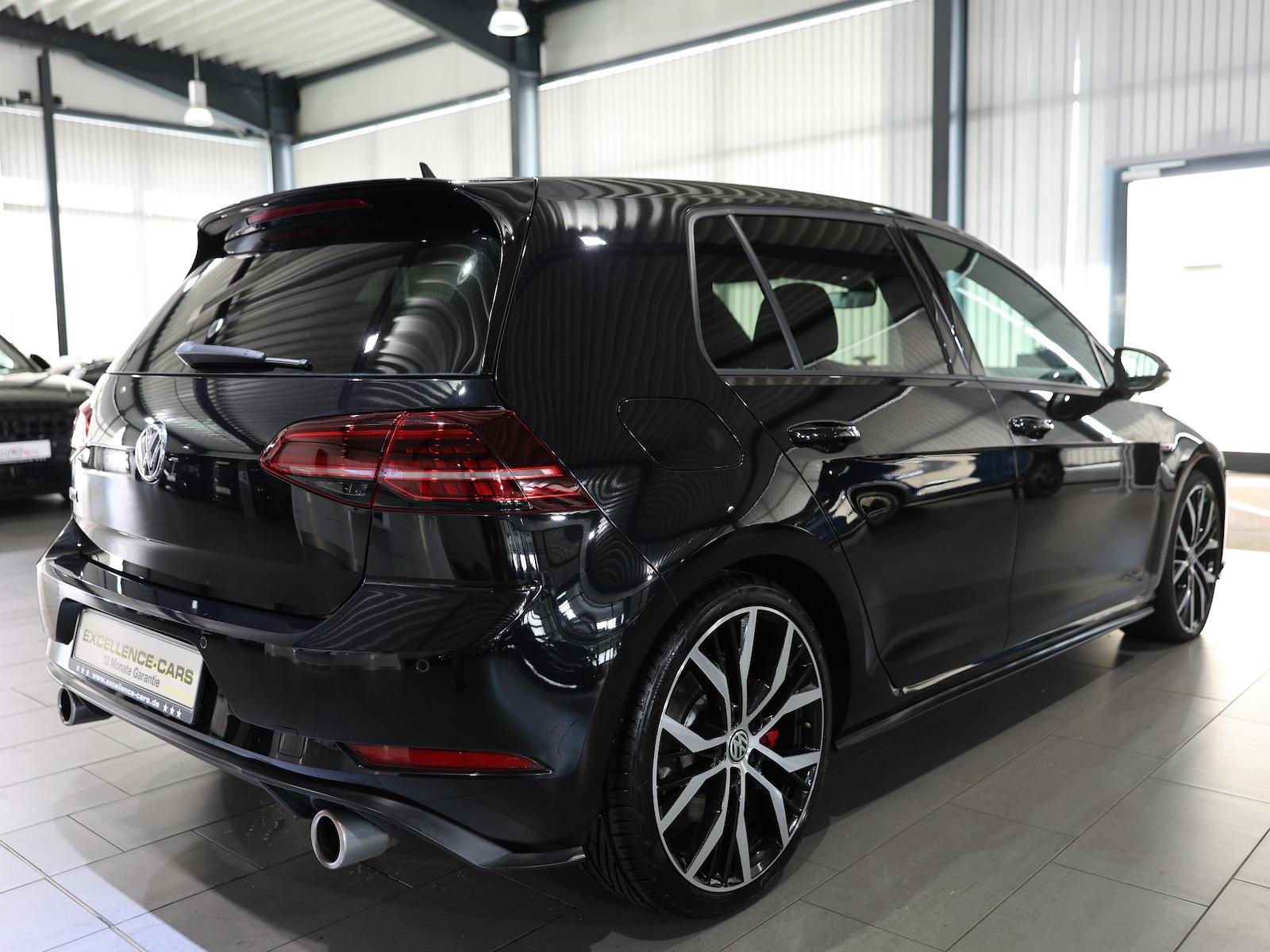 Volkswagen Golf GTI VII 2.0 TSI DSG PERFORMANCE / LED,LEDER