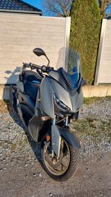 Yamaha X-MAX 125 Tech Max - YAMAHA T MAX 125