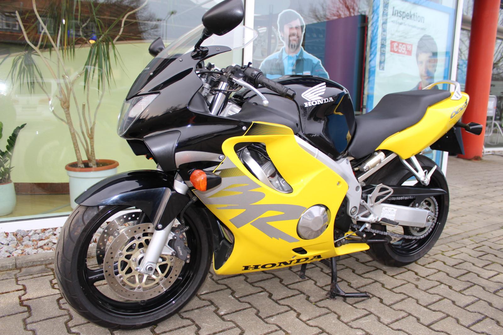 Honda CBR 600 F + Inspektion / Ölwechsel Neu!