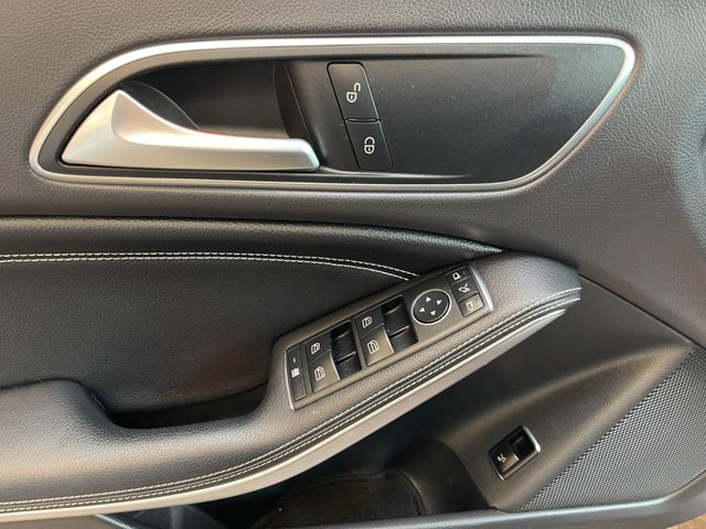 Mercedes-Benz CLA 200 Shooting Brake *KAM*NAVI*LED*PDC*PANO*