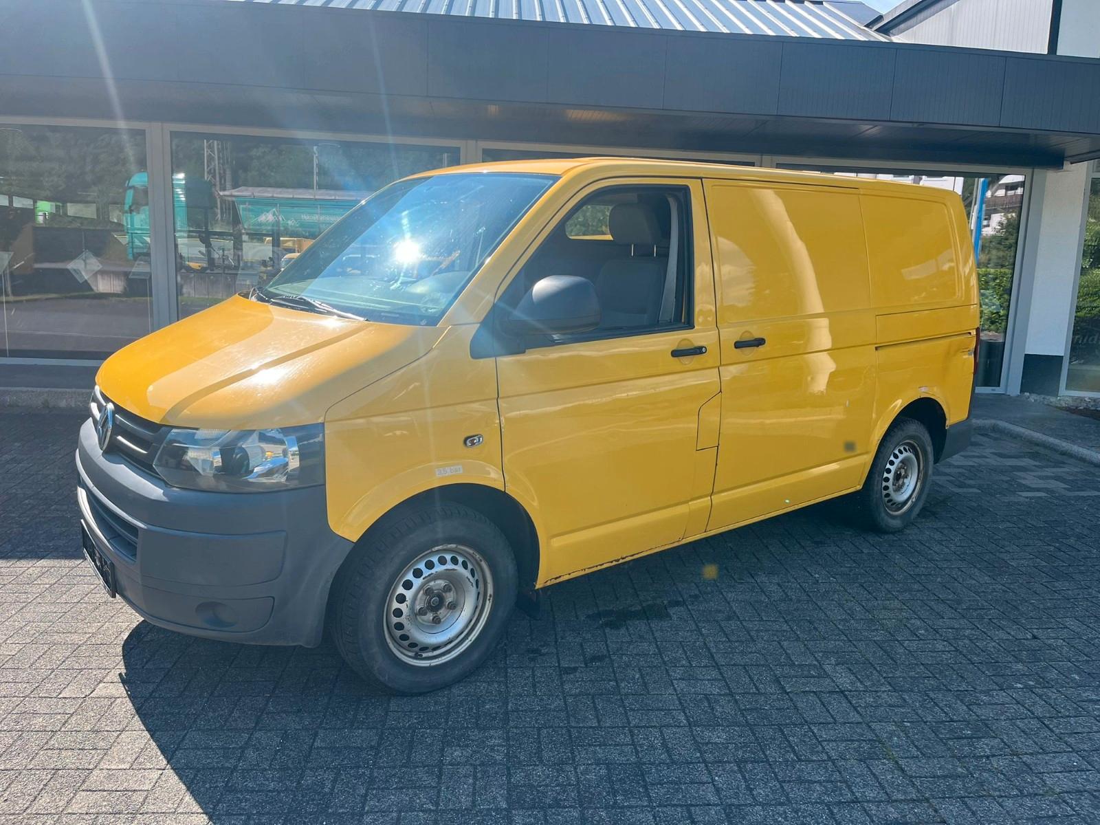 Volkswagen T5 Transporter 2.0 TDI *1.Hand * Bulli * Camper