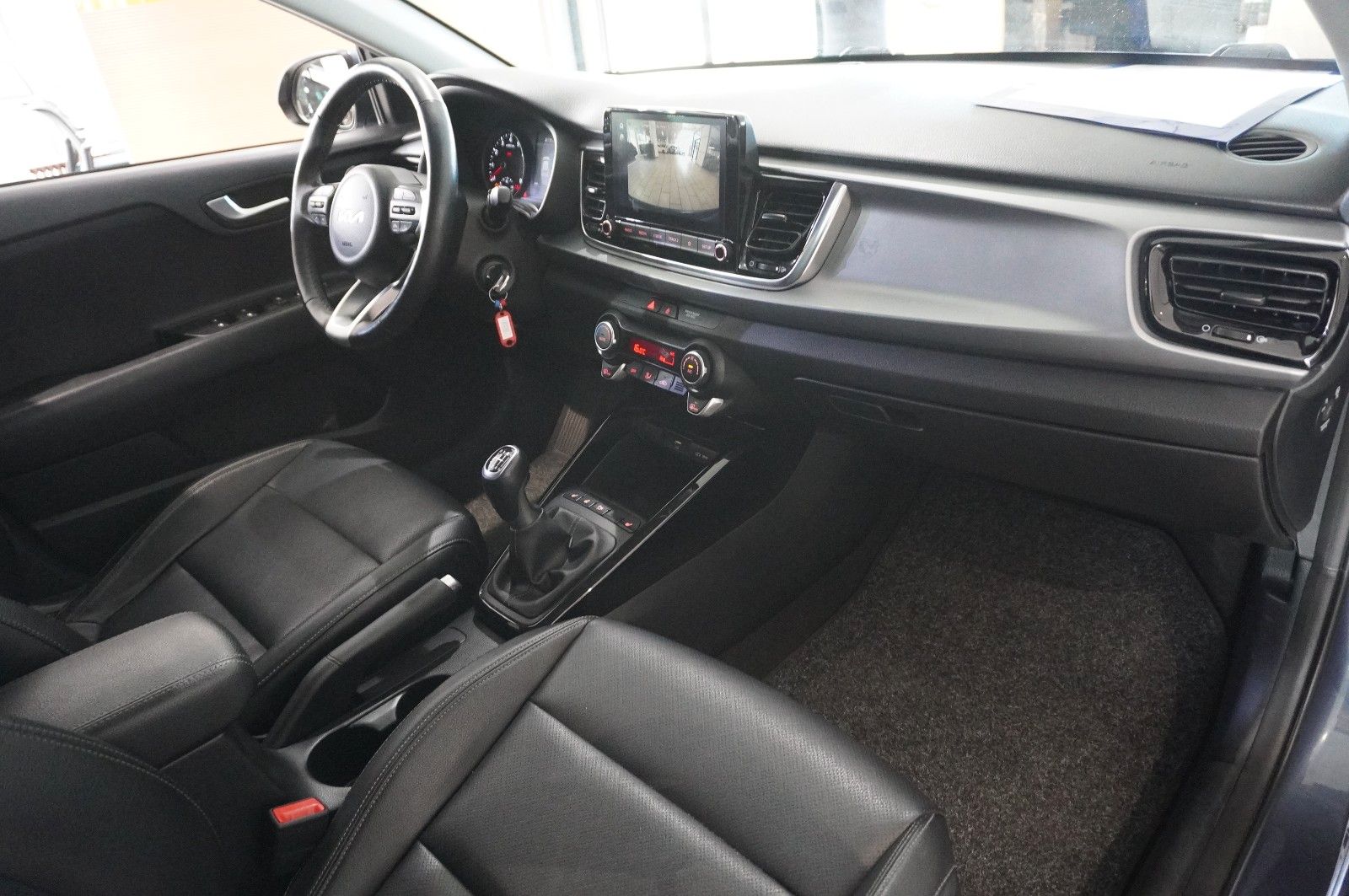 Fahrzeugabbildung Kia Rio 1.0 T-GDI VISION NAVI/LED/KAMERA/LEDER/SHZ