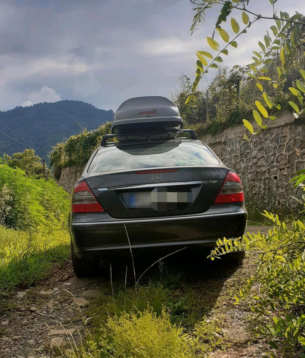 Mercedes-Benz E 200