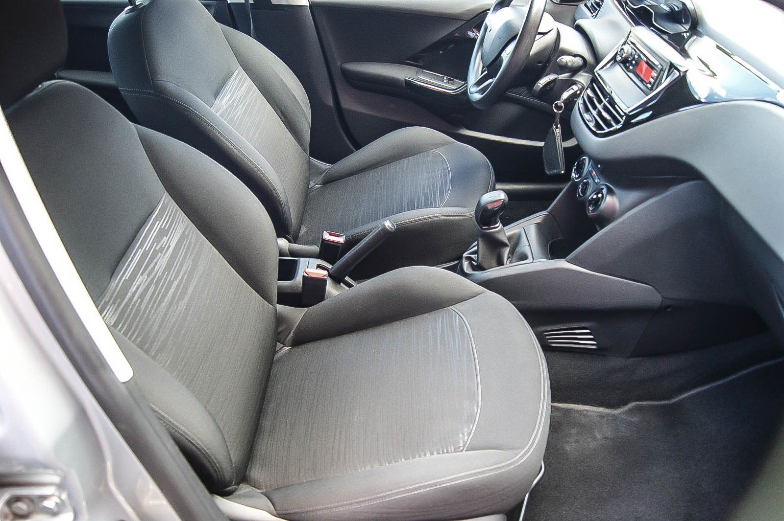 Fahrzeugabbildung Peugeot 208 1.0 VTi Active KLIMA TEMPOMAT SERVICE NEU