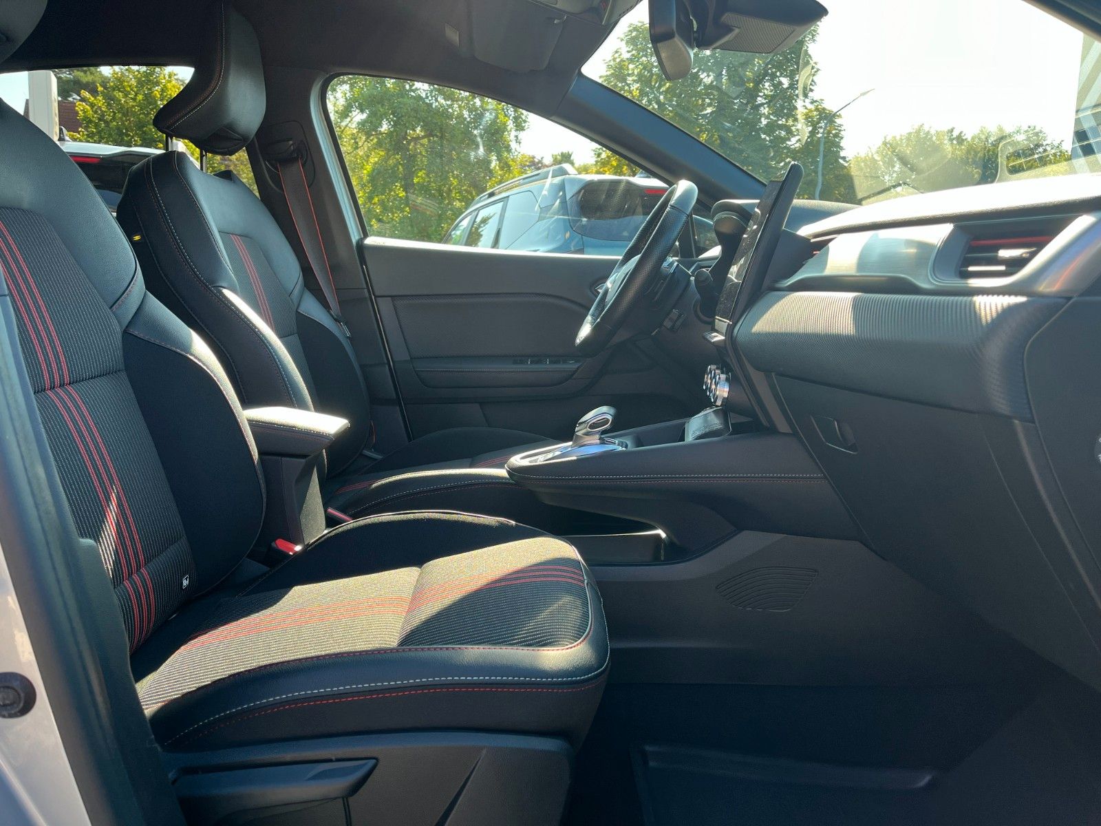 Fahrzeugabbildung Renault Captur II R.S. Line "AUTOMATIK"