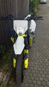 Husqvarna 701 Supermoto  - SUPERMOTO