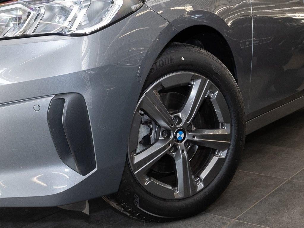 BMW 218d Active Tourer PANO RFK NAVI LED PDC V+H LM